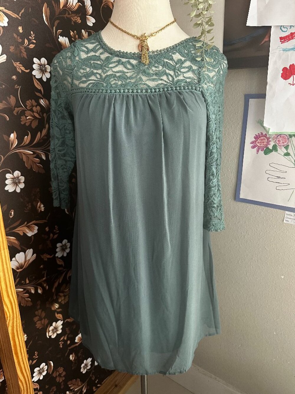 As U Wish Sage Green Lace & Chiffon Midi Dress Size Large
